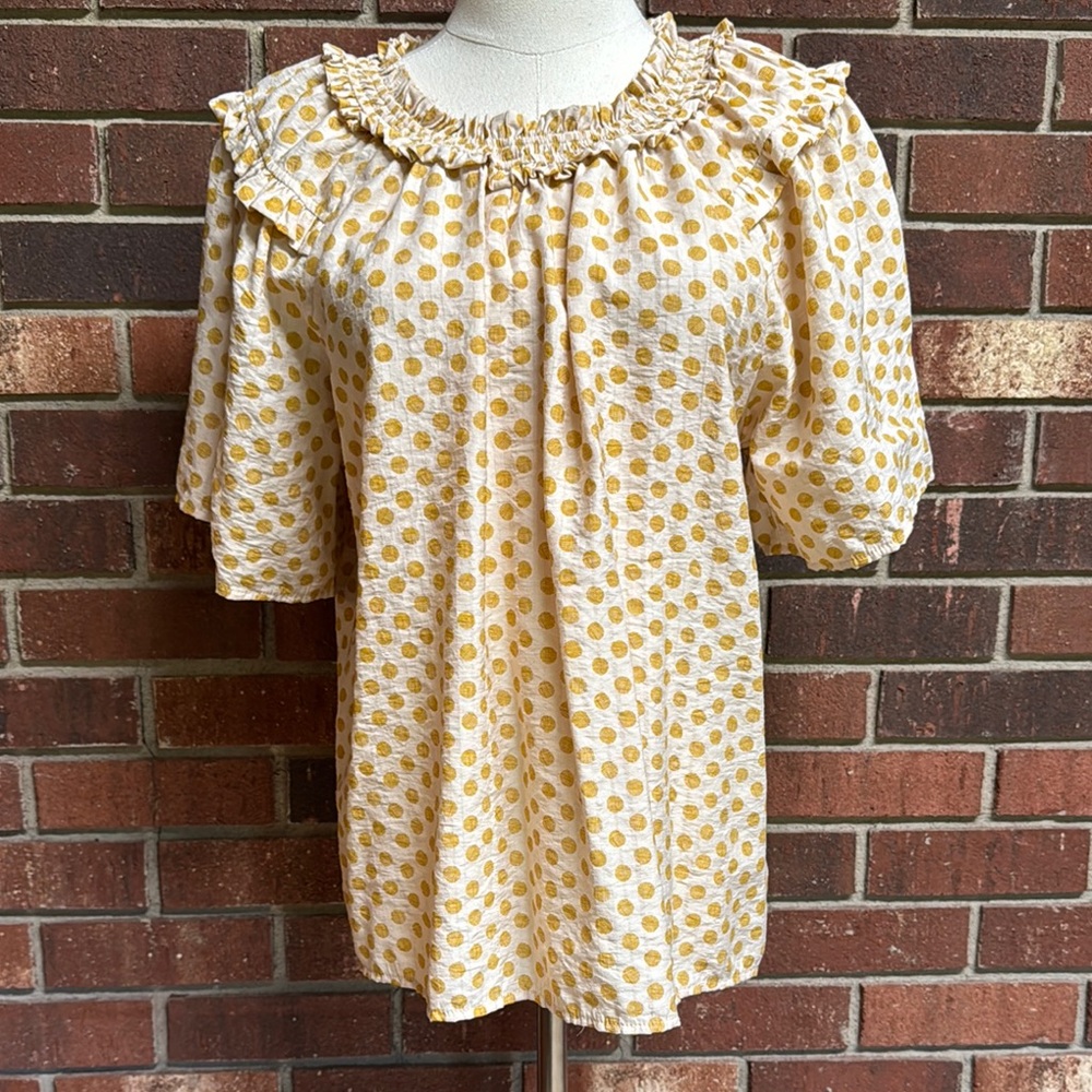 Voy Polka Dot Short Sleeved Blouse Size Medium